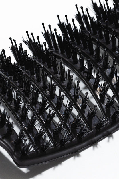 HAIR BRUSH - MASSAGE