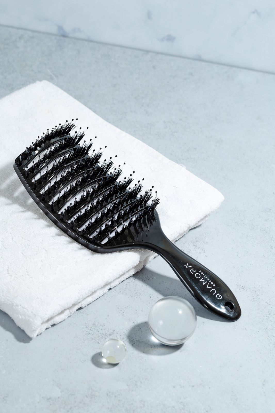 HAIR BRUSH - MASSAGE